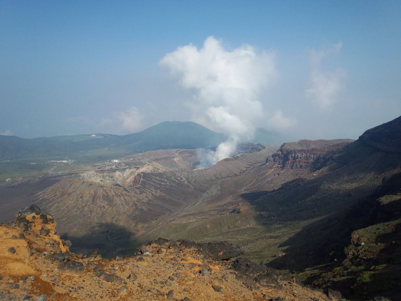 Mount Aso nabij de stad Kumamoto